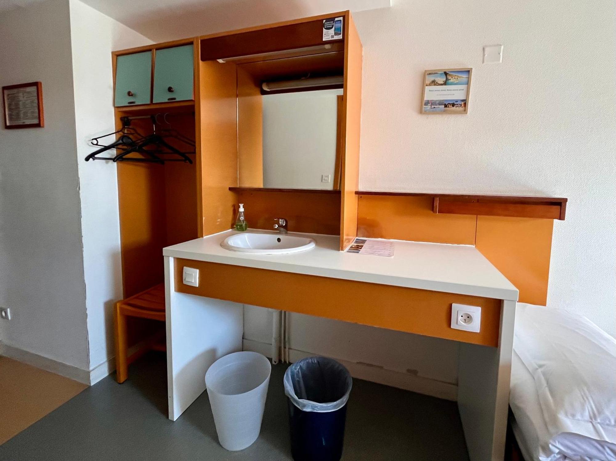 Auberge De Jeunesse Hi Cancale Eksteriør bilde